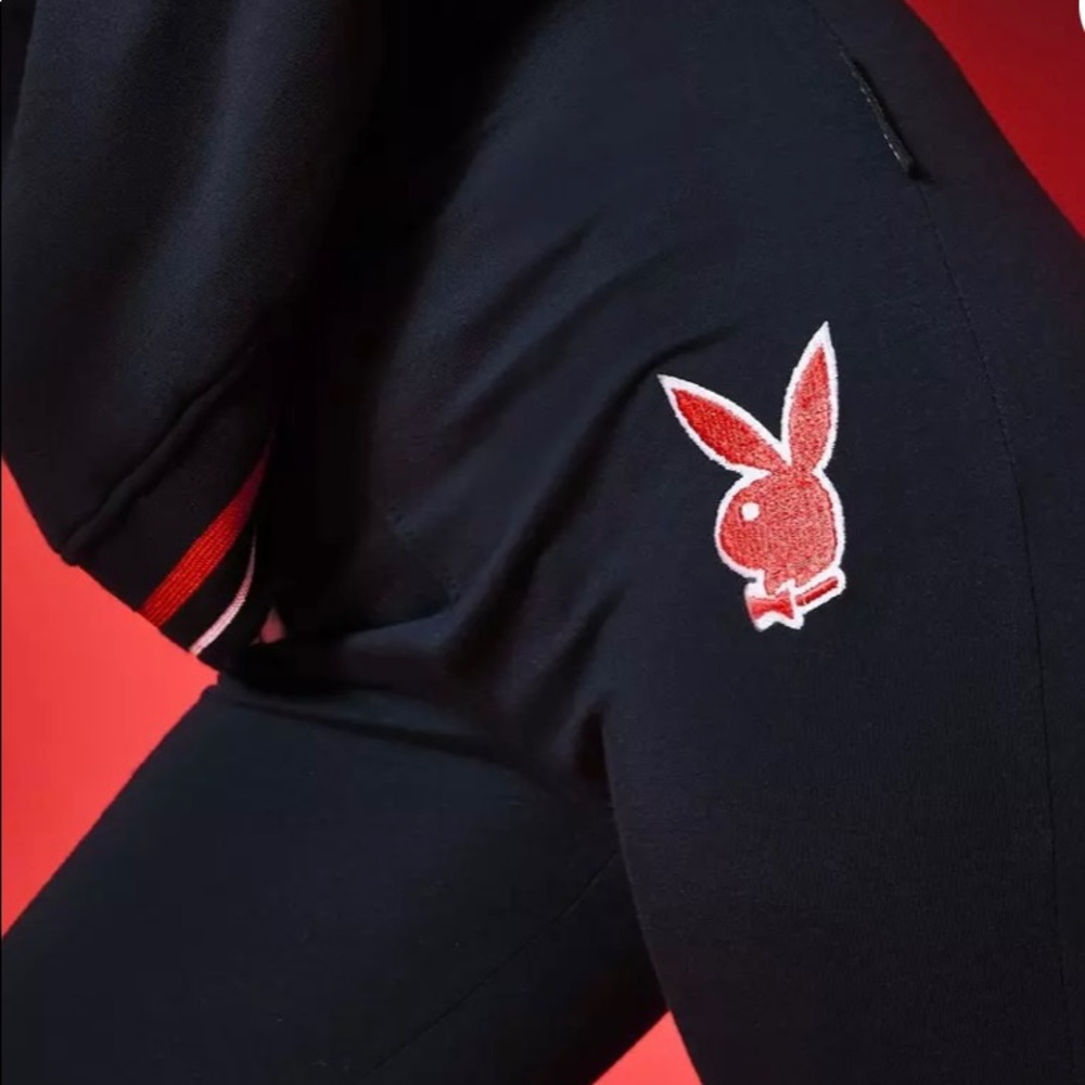 ✨SOLD✨Missguided x Playboy- Varisty Leggings, SIZE - Picture 2 of 5